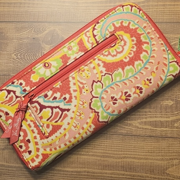 Vera Bradley Colorful Paisley Travel Organizer - Picture 2 of 7